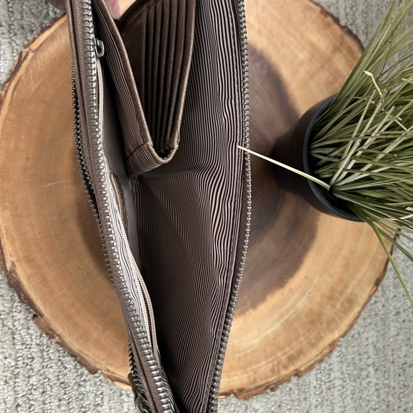 Joy Susan Tina Python Vegan Leather Zip Around Wristlet Clutch 10” x 6” NWOT. - Picture 5 of 16